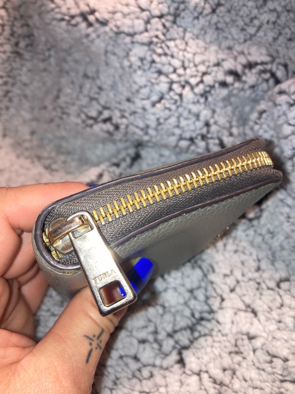 Furla Pebbled Zip-Around Wallet in gray - Picture 5 of 10